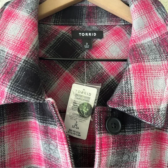 🌷Torrid Pink & Black Plaid Button-Up Shacket – Size 3X (24) - Picture 3 of 7